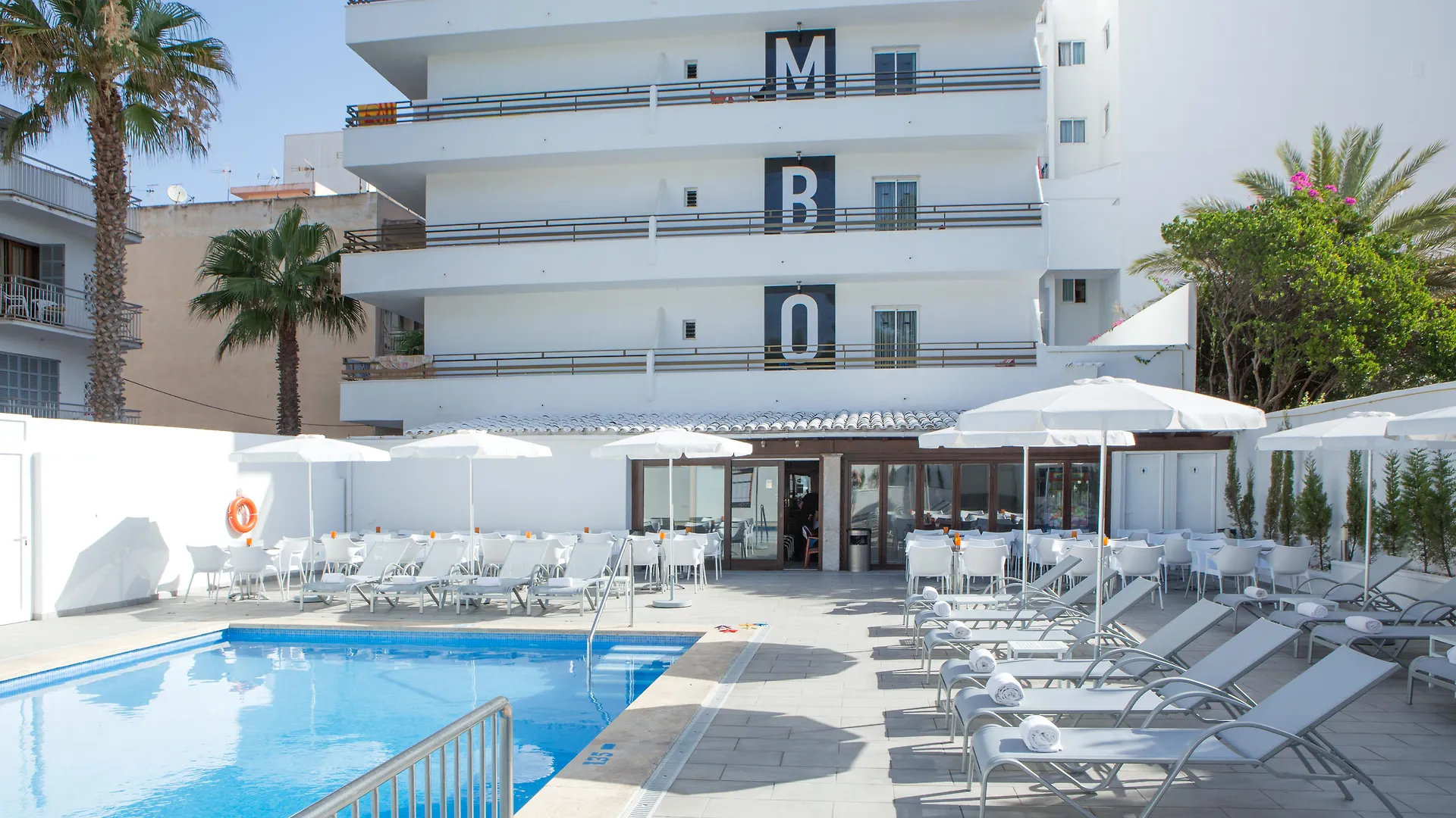 O7 Colombo Hotel S'Illot