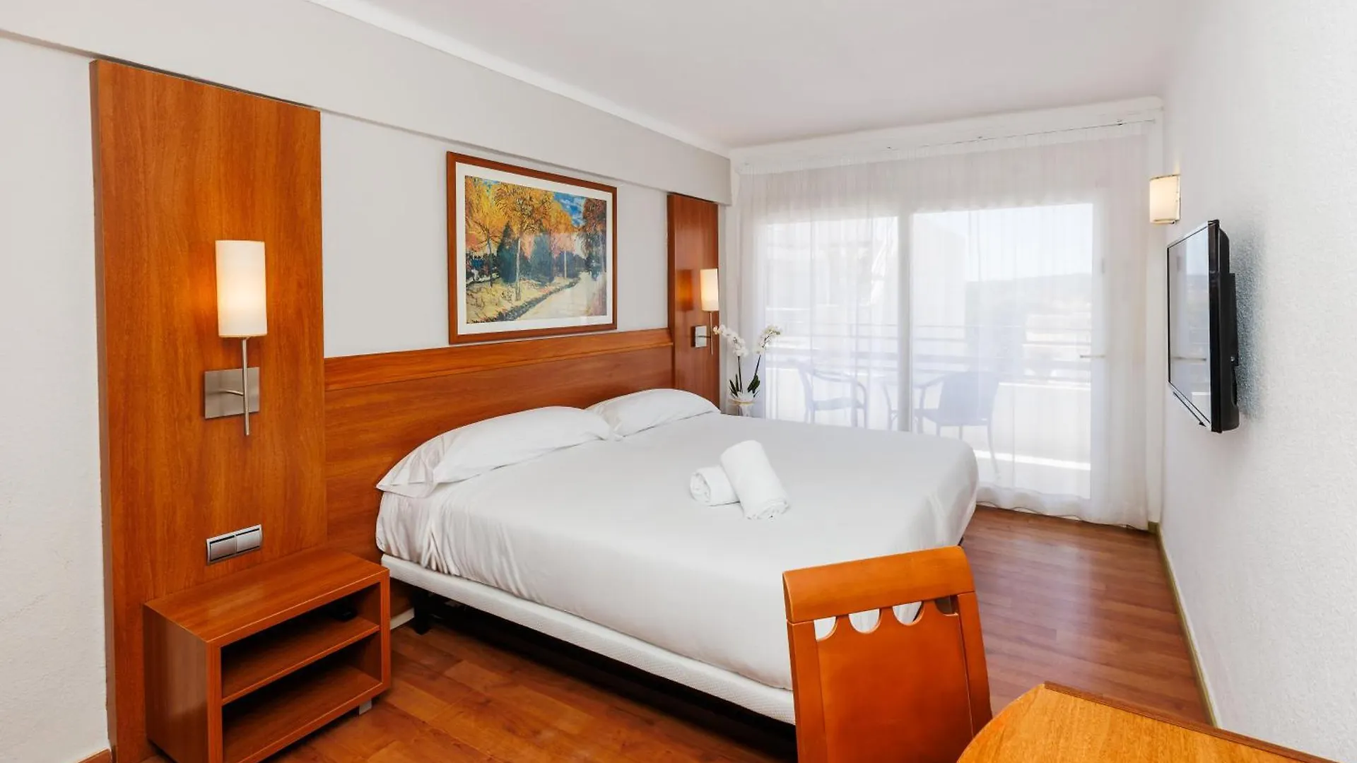 O7 Colombo Hotel S'Illot