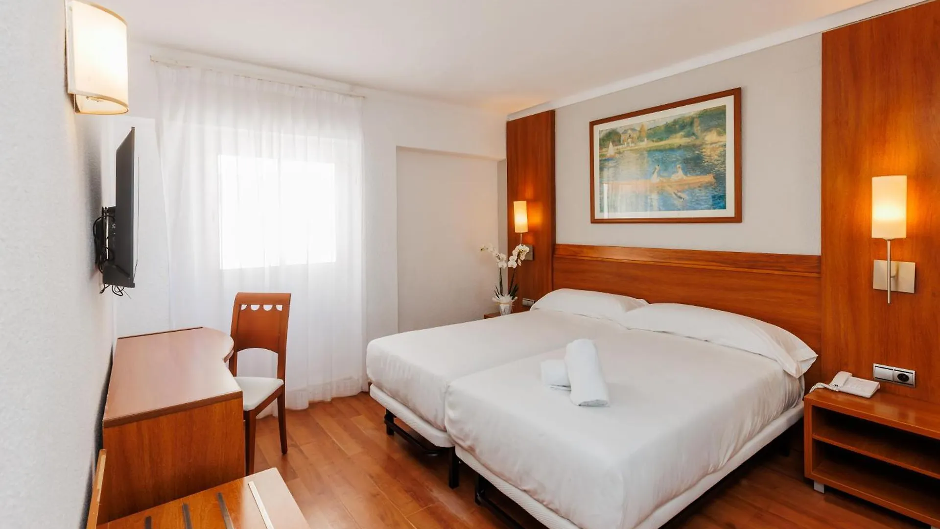 Hotel O7 Colombo S'Illot