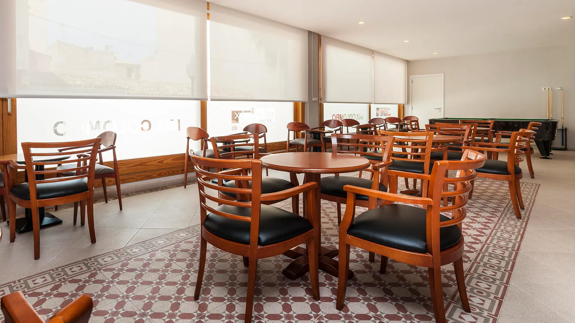 O7 Colombo Otel S'Illot