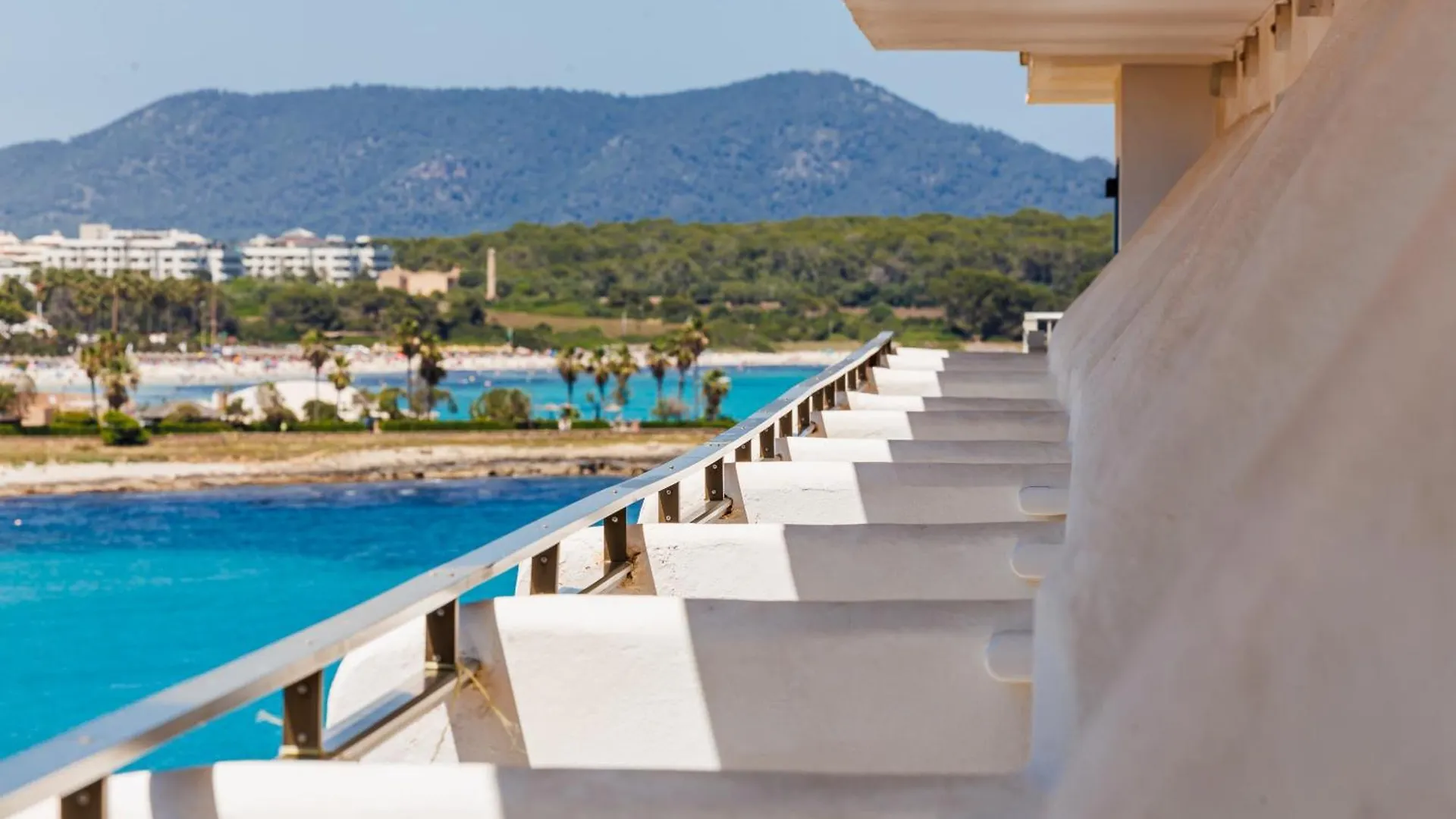 O7 Colombo Otel S'Illot   S'Illot (Mallorca)