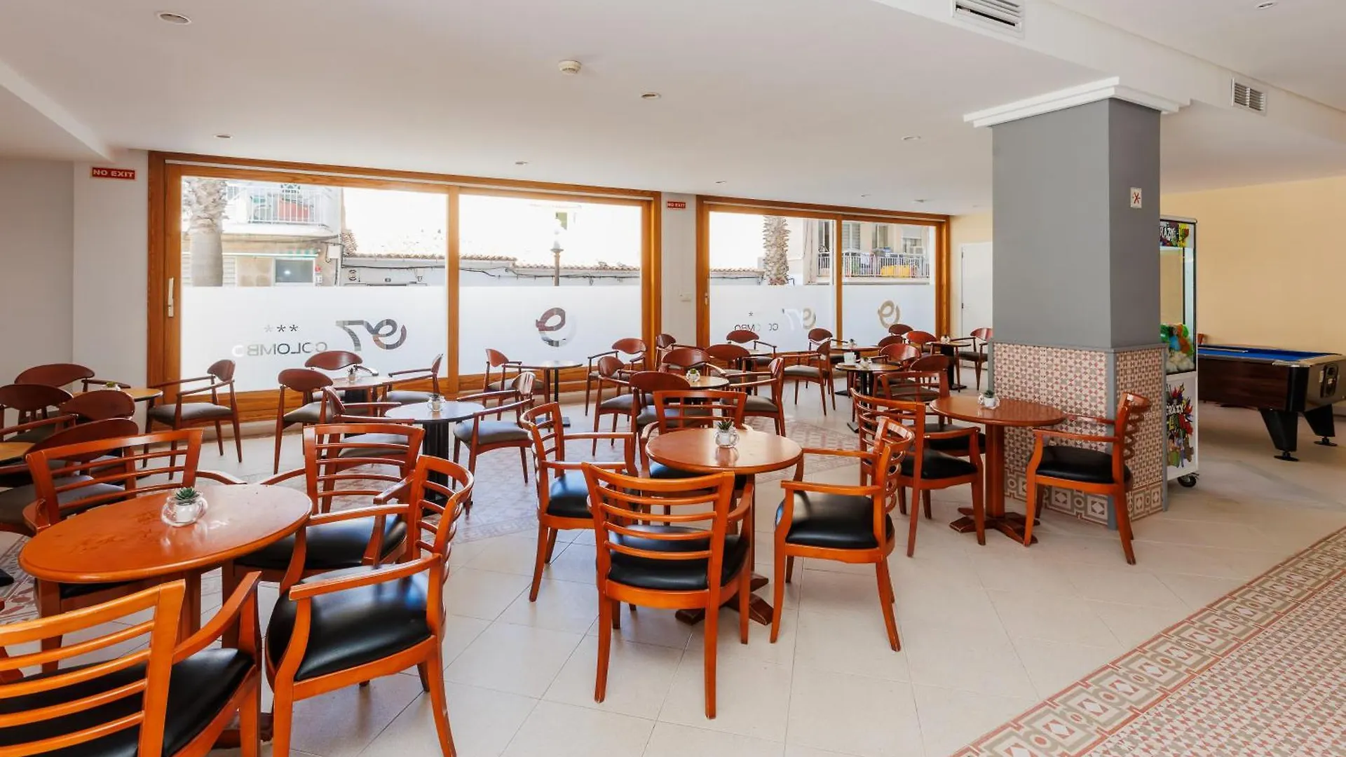 O7 Colombo Otel S'Illot